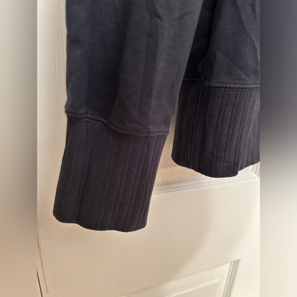 ⭐️ North Face Hooded Jacket with Button Detail ⭐️ - Picture 4 of 11